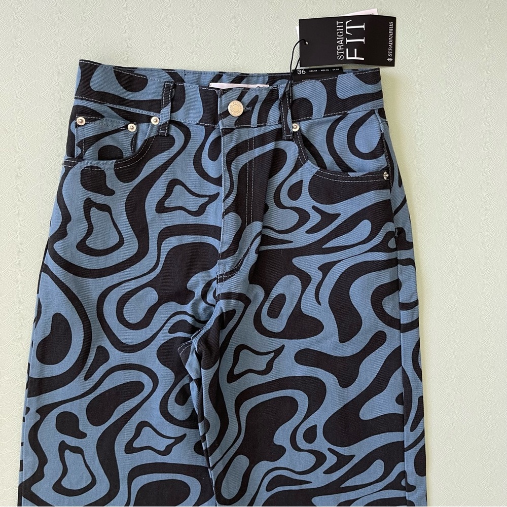 NWT Stradivarius Printed Blue Retro Print Dad Jeans Sz 4 Tall - Picture 5 of 14